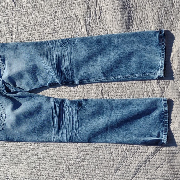 #SWITCH REMARKABLE #Slim Taper Fit Moto & #Stich Denim with Paint Splashes - Picture 15 of 17